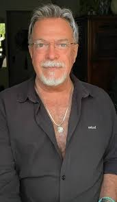 51 years from Texas 🇺🇸 I need a old wife from any country