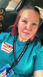 Brittany Donaldson (@greeneyesthickattitude)