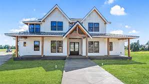 5 Bedroom Farm House Style Plan