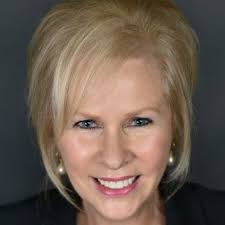 Donna Bixler's Instagram, Twitter & Facebook