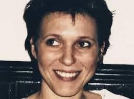 🌸🌷 EVA-MARIE 🌷🌸 Idag är det Eva-Maries dag, hon mördades den 30 juni  2004. Ett olöst sommarmord, en mördare som går fri och en mordutredning som  går snett redan från början! Det