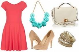 How To Accessorize A Coral Dress Fashion College Fashion Coral Dress Outfit