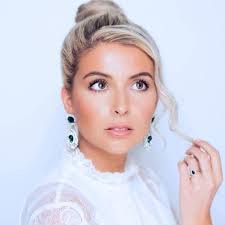 Jasmine Lincoln's Instagram, Twitter & Facebook