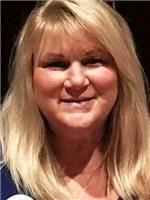 Lori Laviolette's Instagram, Twitter & Facebook