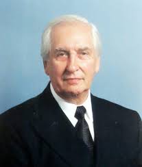 On this day in 1986,Roger Olmsted passed away,he was 56 yrs. of age.Roger  was a well known barber,in Dexter, for many years and later