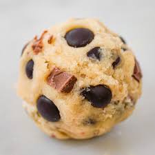 Cookies Dough Gourmands Chocolat Et Noisettes Pate A Cookie Crue Recette En 2020 Cookies Et Biscuits Pate A Cookies Cookies Dough
