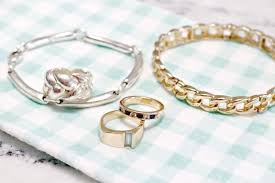 How To Clean Jewelry Naturally And Silverware Too Mom 4 Real Diy Natural Jewelry Cleaner Natural Jewelry Cleaner Cleaning Jewelry