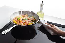 Kết quả hình ảnh cho an toàn sức khỏe nấu nướng"