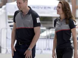 Herzogin kate sieht man meist in eleganten kleidern und mit hochgesteckten haaren. Herzogin Kate Oh La La Diese Jeans Sitzt Ganz Schon Knackig