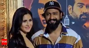 Vicky Kaushal sweetly greets wife Katrina Kaif with a kiss at the 'Merry  Christmas' screening
