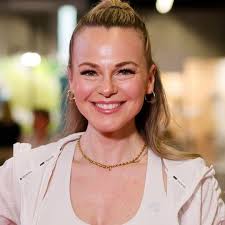 Trennung von 'Bachelor' Daniel Völz: So äußert sich Kristina Yantsen auf  Instagram