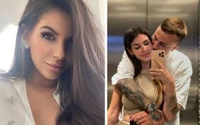 Roma, in città una bellezza mozzafiato: chi è Rocio Galindo, la moglie di  Angeliño