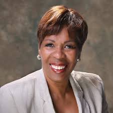 Clarissa Owens's Instagram, Twitter & Facebook