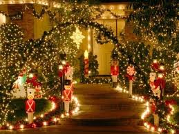 You can mix and match colors, bauble styles and all the rustic christmas decor you'd like to create an. Decoration Christmas Decorations Outdoor Christmas Sweet Home Outdoor Christmas Decorations Lights Outside Christmas Decorations Outdoor Christmas Decorations
