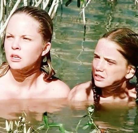 No one noticed this giant blooper in Little House on the Prairie 👀 ❤️ Look  closer and check the first comment below 😱👇