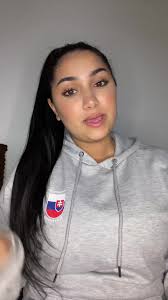 Nora Kakos Dlhe Vlasy