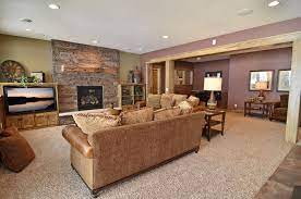 When color is neutral, as in gray, black or white, it naturally matches any other color, as there is no possibility of clashing color. Sw 6054 Canyon Clay Houzz