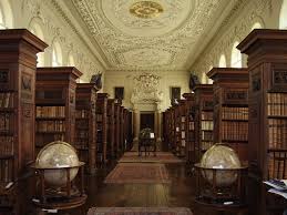 Oxford University Queen S College Library In Oxford England Oxford Library Queens College Library Beautiful Library