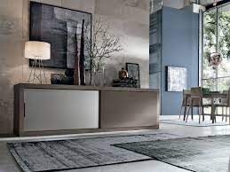 Atlante E Il Nome Della Madia Con Ante Scorrevoli Iuorio Arredamenti Mette A Disposizione Arredamento Arredamento Ingresso Design Arredamento Sala Da Pranzo