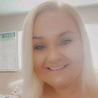 Danielle Vick's Instagram, Twitter & Facebook