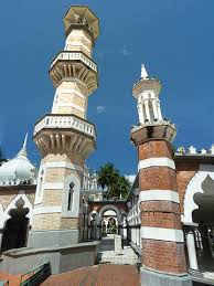 Pada 23 juni 2017, masjid ini berganti nama menjadi masjid sultan abdul samad jamek oleh sultan selangor sharafuddin idris shah setelah leluhurnya. Jamek Mosque Wikiwand