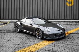 Why Not Both Perfect Porsche 991 Targa Gt3 Rs Mashup Revealed Previews Driven Porsche 911 Targa Porsche Sports Car Porsche 911