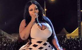 Expressing her sentiments on social media, eudoxie yao said that she is now single. People Eudoxie Yao Se Lance Dans La Musique Et Promet De Tout Gater Je Wanda