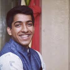 Eight Seniors Named Andrew Carnegie Society Scholars