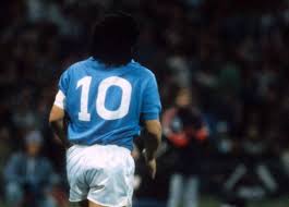 Statistiche miglior marcatore torsten gütschow (7 reti) incontri disputati 126. 1989 Quando Diego Armando Maradona Si Riscaldo Sulle Note Di Life Is Life