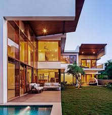 The wing design was unconventional in the eyes of the local council but it was eventually approved because it didn't impact on adjoining properties. Enchanting And Fascinating Look Expose In The L Plan House In Bangalore India Home Design Lover