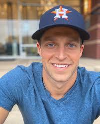 Our new reporter Matthew Seedorff is looking for Houston restaurant  suggestions! Which spot should he check out?