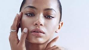 Berta Vazquez's Instagram, Twitter & Facebook