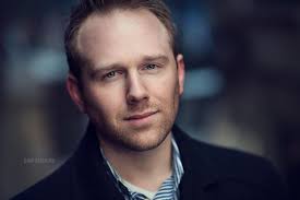 Hi neighbors! I'm in search of a local photographer who focuses