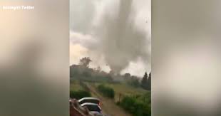 Gli effetti del tornado che si è abbattuto in repubblica ceca. Cqp7unmvckv7em