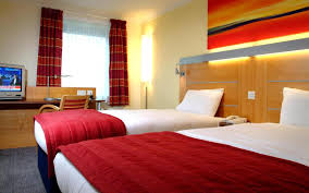The hotel is 300 metres away from london finchley road and frognal train station. Holiday Inn Express London Golders Green An Ihg Hotel Barnet Updated 2021 Prices