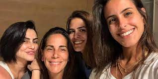 Glória pires was born on august 23, 1963 in rio de janeiro, rio de janeiro, brazil as glória maria cláudia pires. Gloria Pires Conta Que Sofreu E Chorava Do Nada Quando A Filha Cleo Saiu De Casa Donna