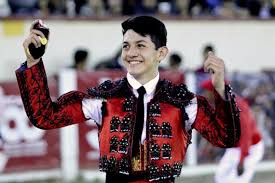 He is a healer, and. En Tlaxcala Gerardo Romano Corta Una Oreja Toros En El Mundo