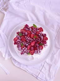Pavlova Fruits Rouges Fraises Framboises Recette Pavlova Alimentation Fruits Rouges