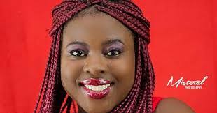 Vicky Lange's Instagram, Twitter & Facebook