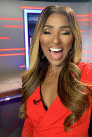 Danielle Sayre's Instagram, Twitter & Facebook