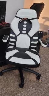Fast delivery 2,000+ reviews buy 5 get 1 free. Fortnite Skull Trooper V Gaming Chair Respawn Reclining Ergonomic Chair Trooper 01 Walmart Com Walmart Com