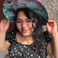 Sandy Deleon's Instagram, Twitter & Facebook