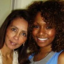 Elizabeth Mock's Instagram, Twitter & Facebook