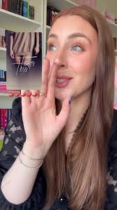 Last, now, next 📚⭐️🔥 Last 📖June First by Jennifer Hartmann 4.5⭐️ 3🌶️  Now 📖 Skies Over Caledonia by Samantha Young (ARC) Next 📖 The Wicked  Prince by Claire Contreras What about you?