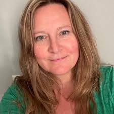 Leanne Griffin (@LeannePLAYwrite)