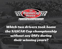 But, if you guessed that they weigh the same, you're wrong. Winston Cup Museum Accueil Facebook