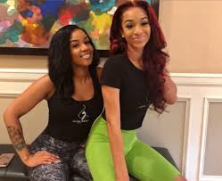 Deyjah Harris Biological Mother Ms Niko Shades T I After His Interview Video About Their Daughter S Virginity With Tiny Harris Full Support In 2020 Biological Mother Celebrities Daughter