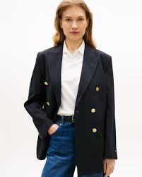 Blazer de mujer cruzada con botones dorados