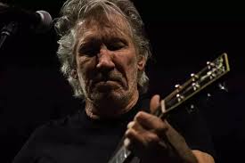Roger Waters Loosens Up a Little in Cleveland: Photo Gallery