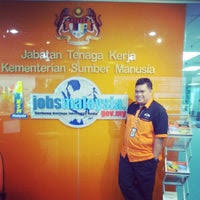 Jabatan tenaga manusia (jtm), dahulunya dikenali sebagai jabatan tenaga rakyat (jtr) telah ditubuhkan pada tahun 1967. Jabatan Tenaga Kerja Kementerian Sumber Manusia Cyberjaya Selangor